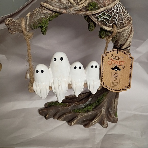 Halloween Ghost On A Swing  Figurine sweet street - Picture 3 of 6